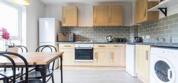 4 bed shared accommodation to rent