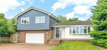 5 bedroom detached house