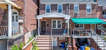 1652 Hering Ave, Bronx, NY 10461