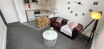 3 bed shared accommodation to rent