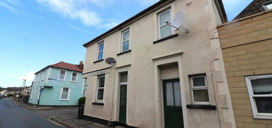 2 bedroom end of terrace house