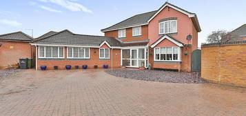 Detached house to rent in Hawthorn Drive, Scarning, Dereham NR19