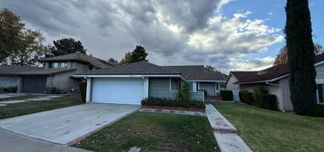 26161 Via Raza, Valencia, CA 91355