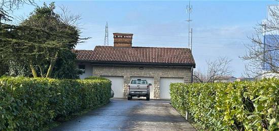 Villa in vendita in via Unità D'Italia