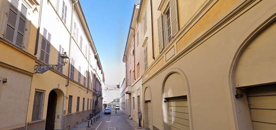 Monolocale via Francesco Petrarca, Centro Storico, Parma