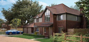 4 bed detached house for sale