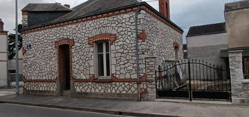 Maison de ville à renover quartier St Vincent - Gendarmerie