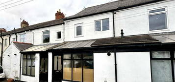 5 bedroom terraced house for sale