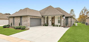 18060 Villa Trace Ave, Greenwell Springs, LA 70739