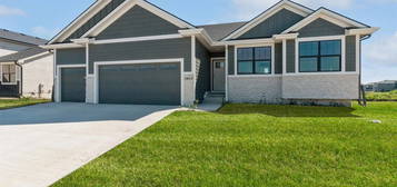 2806 NW Boulder Point Pl, Ankeny, IA 50023