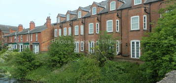 3 bed terraced house to rent