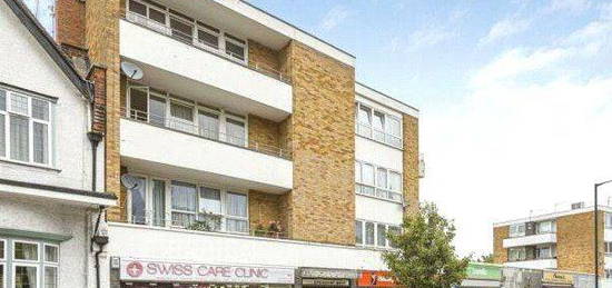 Flat to rent in Crescent West, Barnet, Hertfordshire EN4