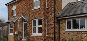 Detached house to rent in St. Johns Road, Redhill RH1