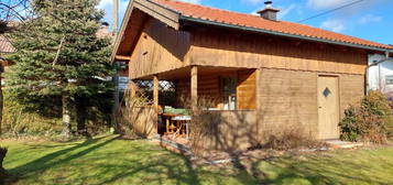 Ruhiges Wochenendhaus/Gartenhaus mit Baugrund