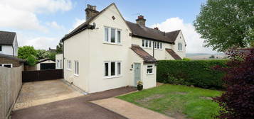 3 bed semi-detached house for sale