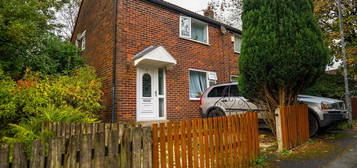 2 bed semi-detached house for sale