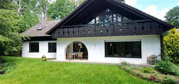 Großzügige Villa in bevorzugter Wohnlage mit ansprechendem Grundriss in Bayreuth