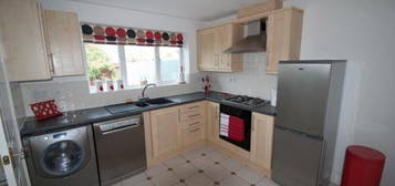 2 bed terraced house to rent