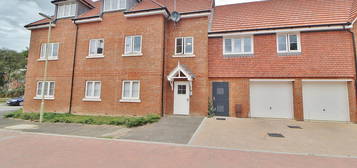 Flat for sale in Coddington Grove, Waterlooville PO8