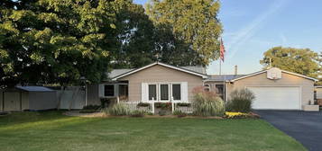 114 Lake St, Walkerton, IN 46574