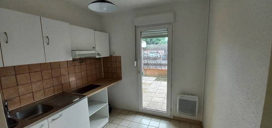 Appartement  à louer, 2 pièces, 1 chambre, 40 m²