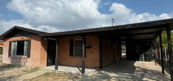 909 Avenue T, Del Rio, TX 78840