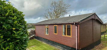 2 bedroom lodge for sale