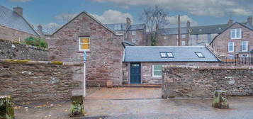 3 bedroom cottage for sale