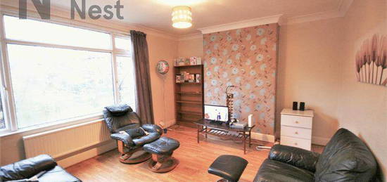 4 bedroom semi-detached house