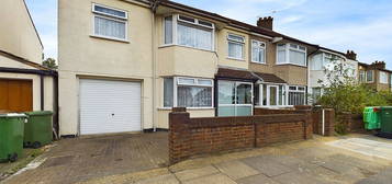 5 bed semi-detached house for sale