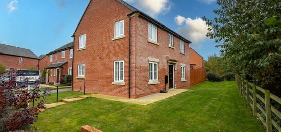 4 bed detached house for sale