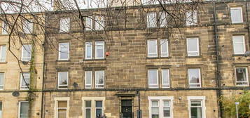 1 bedroom ground floor flat for sale