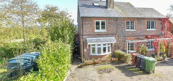 2 bed semi-detached house for sale