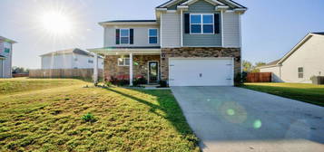 35 Witherspoon Dr, Oakland, TN 38060