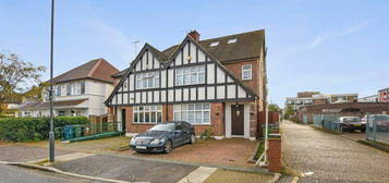 5 bedroom semi-detached house for sale