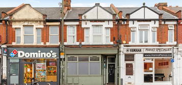 Flat for sale in Kingston Road, London SW19