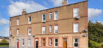 2 bedroom ground floor flat for sale