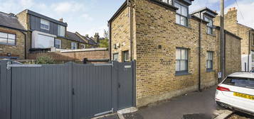 2 bed end terrace house for sale