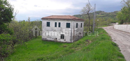 Villa unifamiliare via Gabriele D'Annunzio, Centro, Montebello di Bertona