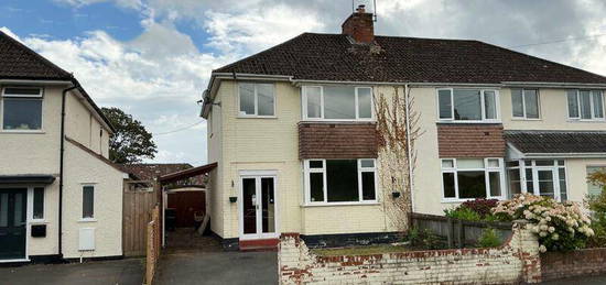 3 bedroom semi-detached house for sale