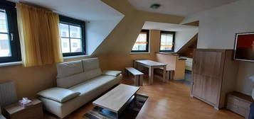 Helle Single-/ Studentenwohnung möbliert + Tiefgaragenstellplatz