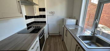 1 bedroom maisonette to rent