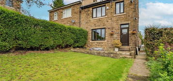 3 bed semi-detached house for sale