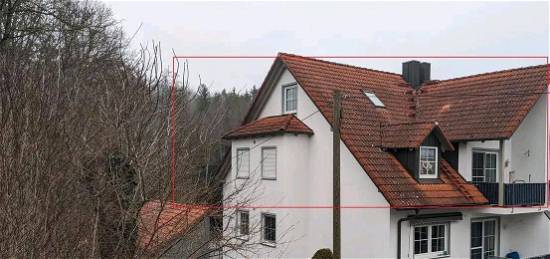 Drei Zimmer Dachgeschosswohnung zentral in Reichertshausen