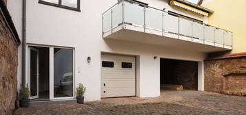 Charmantes Miethaus mit Potenzial 177 m² ink. Garage u. Kaminofen