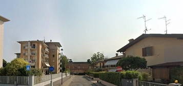 Quadrilocale con garage - Piacenza