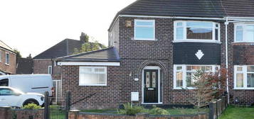 3 bedroom semi-detached house for sale