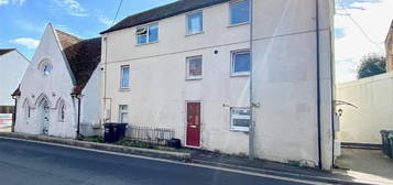 Flat to rent in Islington, Trowbridge BA14