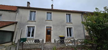 Maison  à louer, 4 pièces, 2 chambres, 100 m²