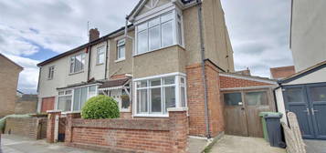 4 bed semi-detached house for sale